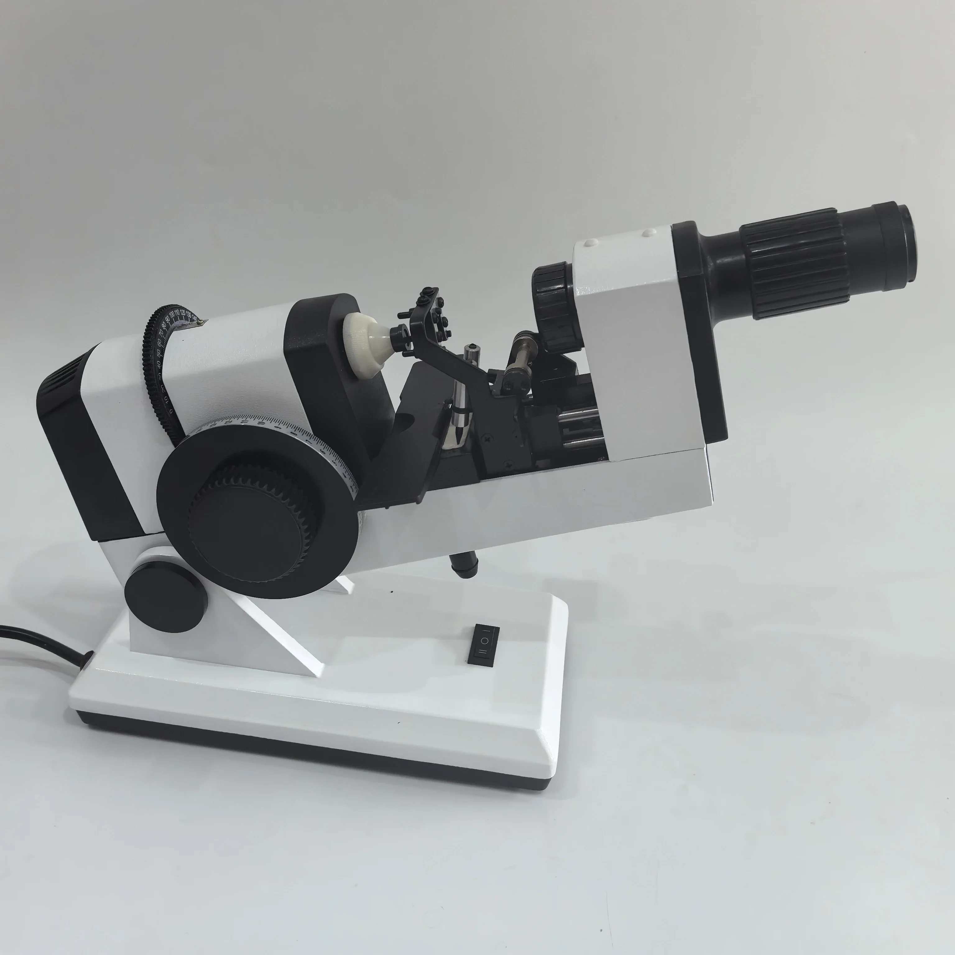 NJC-4 مقياس العدسة اليدوي |   آلة قياس العدسات الضوئية للنظارات واستخدام طب العيون ±20D ±5D