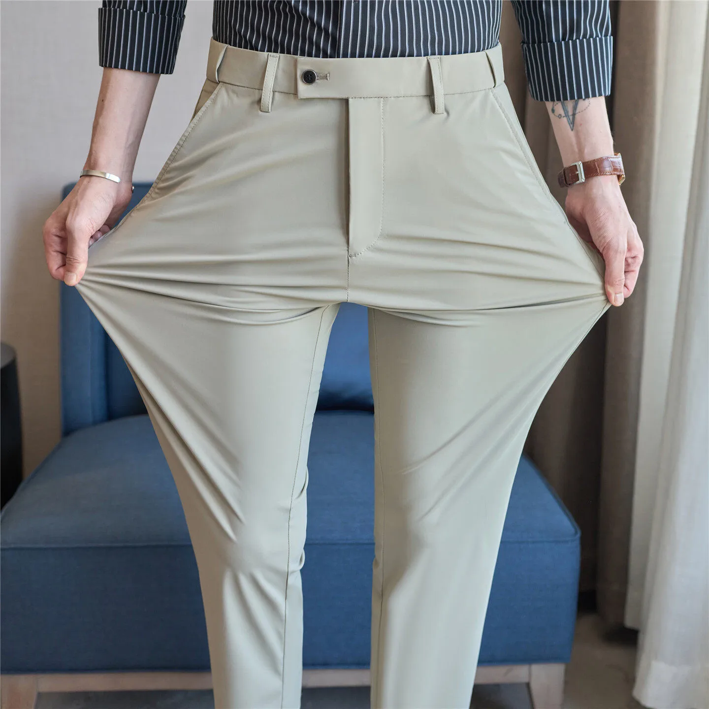 

Легкие, тонкие, гладкие, струящиеся мужские брюки-чинос из ледяного шелка, дышащие, прохладные, летние, модные, классические, для делового стиля