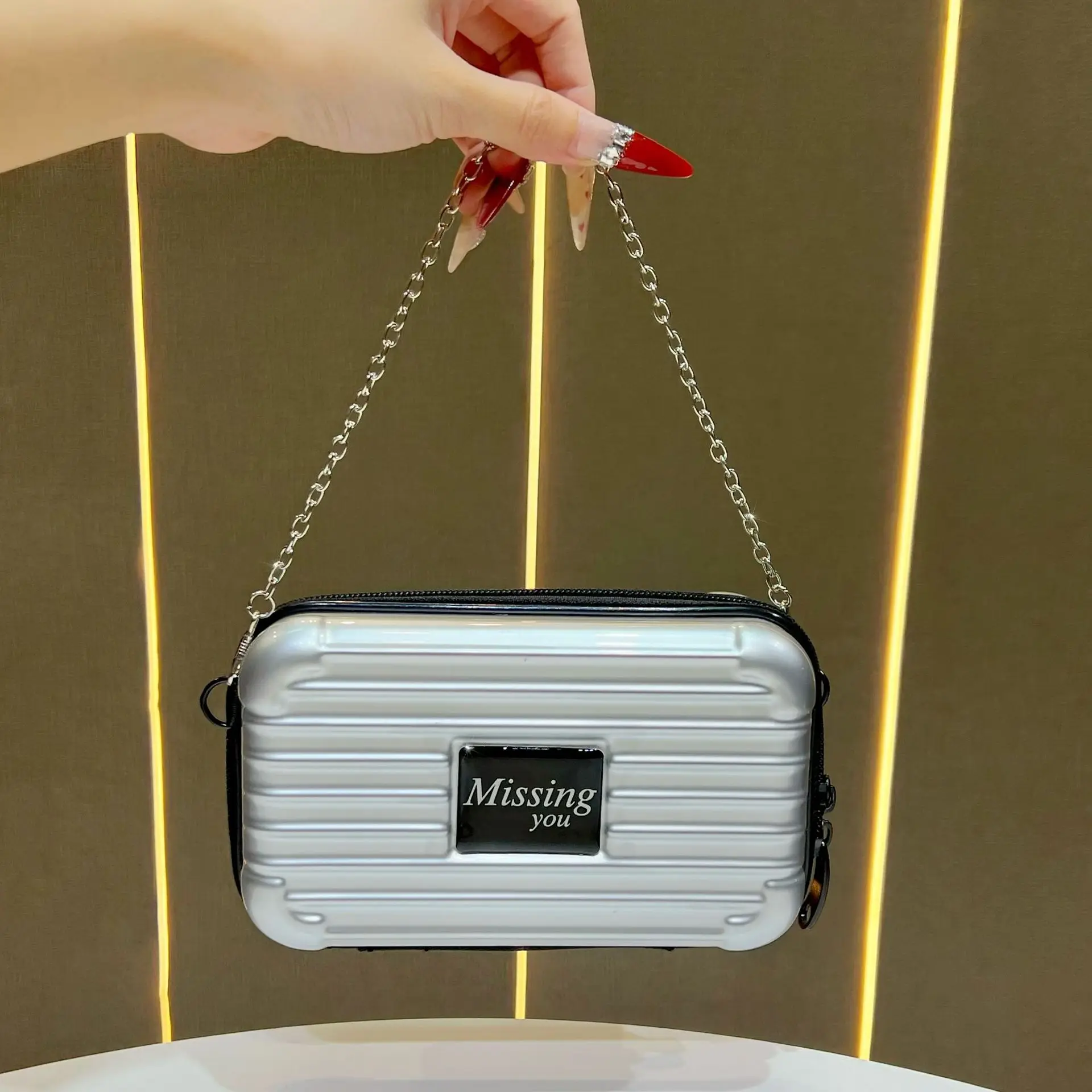 

Mini Suitcase Shape Bag Fashion Luggage Bag Handbag Shoulder Bag Waterproof Bag Hard Shell Box Suitcase Purse Clutch Bag