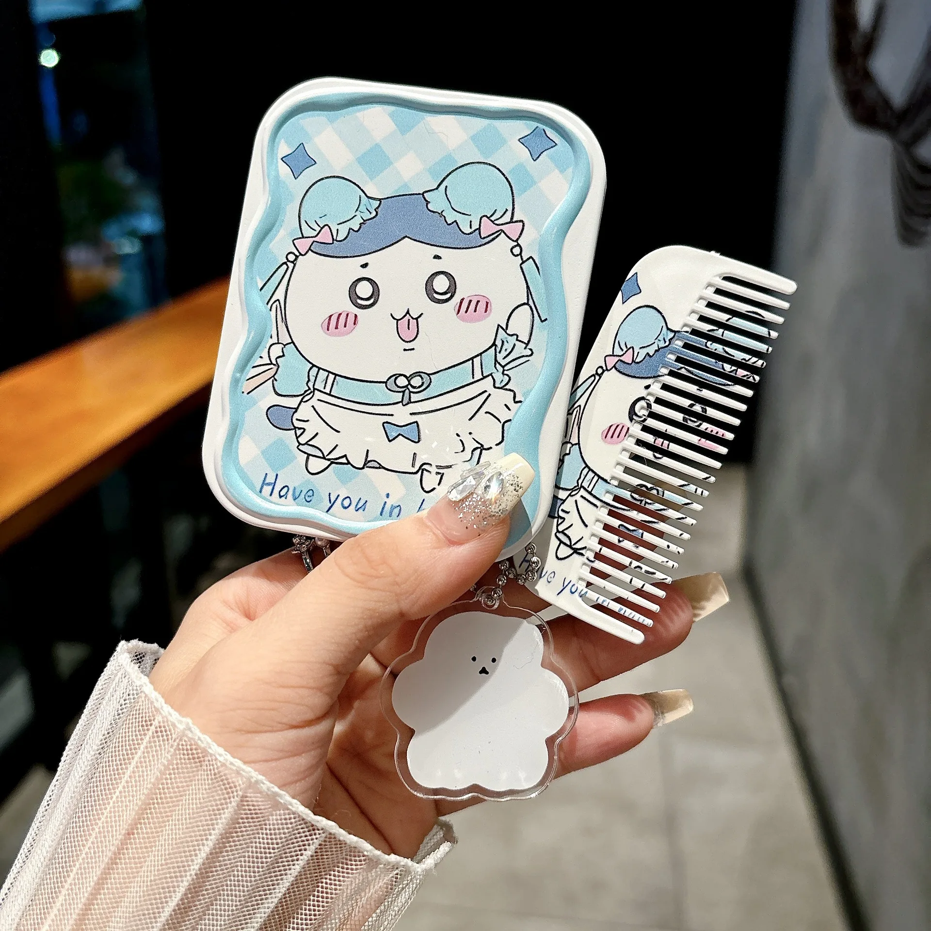 

Kawaii Chiikawa handheld folding makeup mirror cartoon cute student small mirror portable makeup mirror comb a