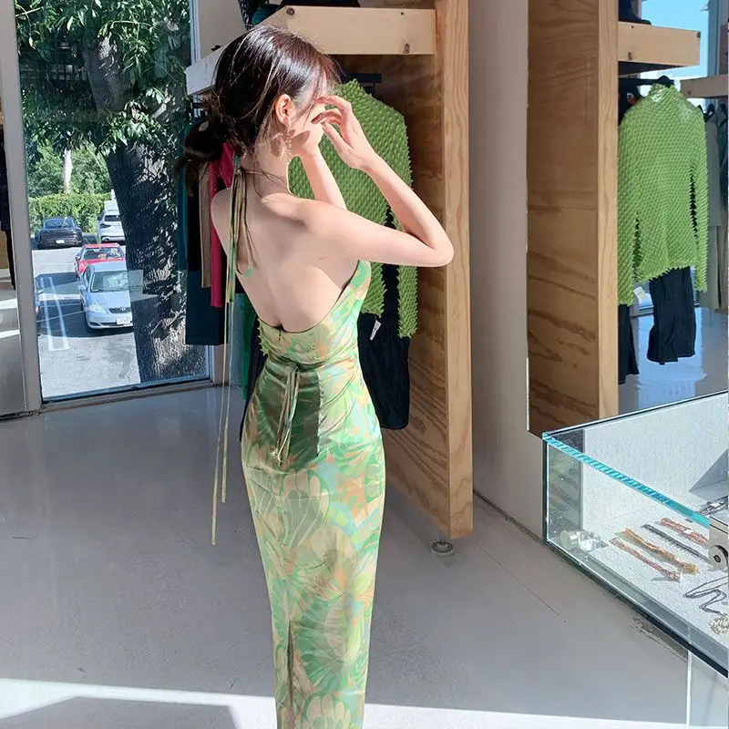 

2023 Green Crayons, Flowers, Summer Flowers and Colors, Hanging Neck, Hollow-out Holiday Long Dress