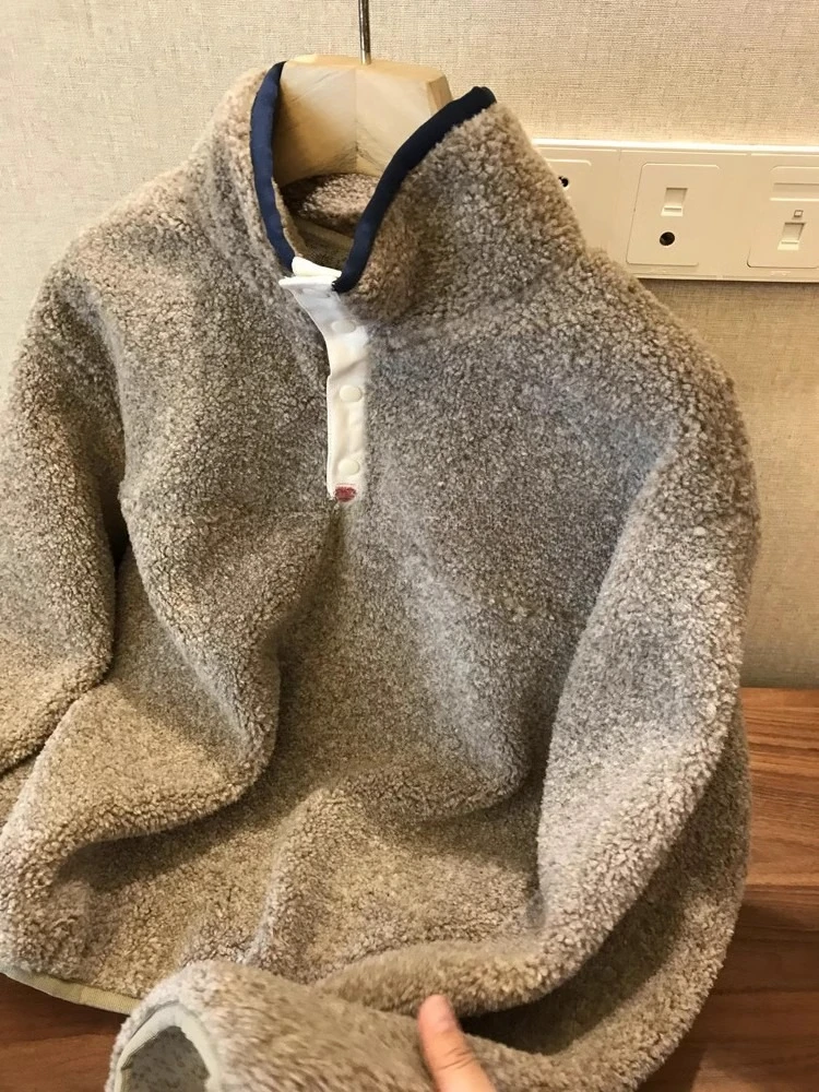 2025 Chaqueta de sudadera con cuello vintage de otoño e invierno para mujer de manga larga con terciopelo grueso y top suelto