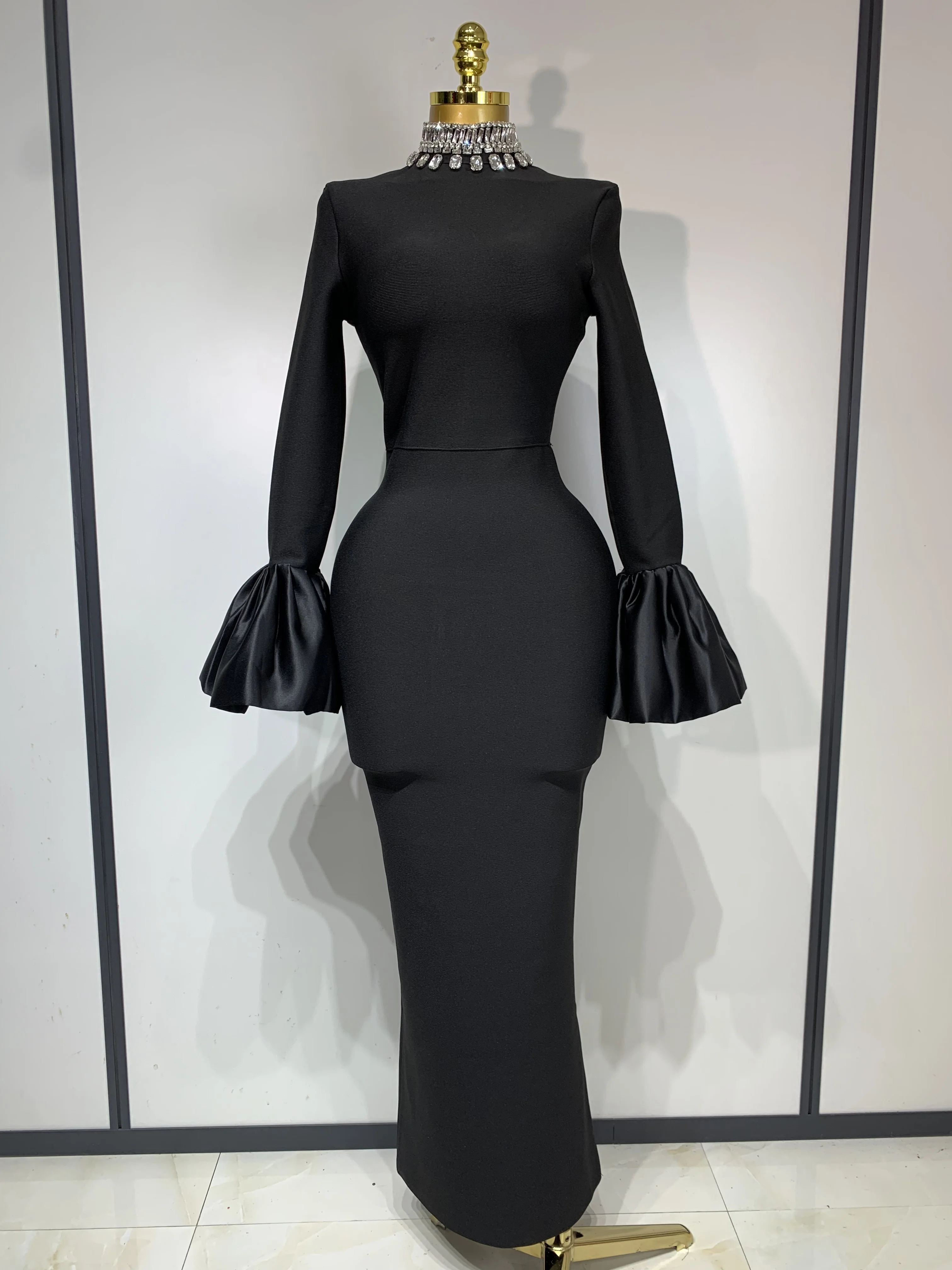 

Women Evening Bandage Dress Beading Black Flare Sleeve Celebrity Sexy BirthdayParty Dresses Shoot Nightclub Outfitкостюм