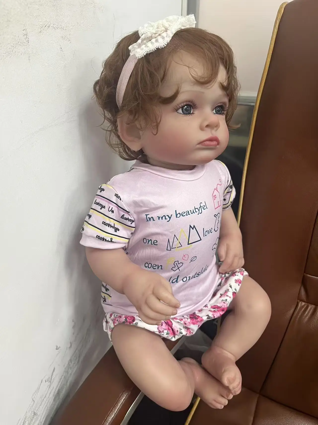 24-calowa lalka Reborn Toddler Tutti z piegami, bardzo szczegółowa skóra 3D z widocznymi żyłkami, realistyczna lalka dla dziewczynek, zabawka