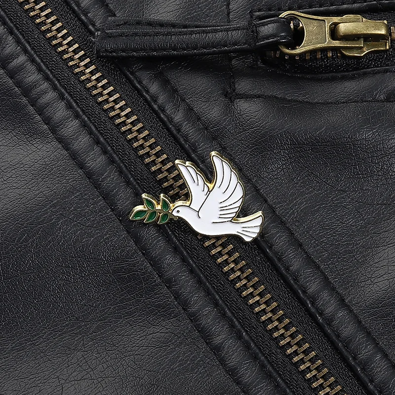 Animal flying bird, peace dove, olive branch brooch, backpack, pencil case, metal badge, gift wholesale view 4