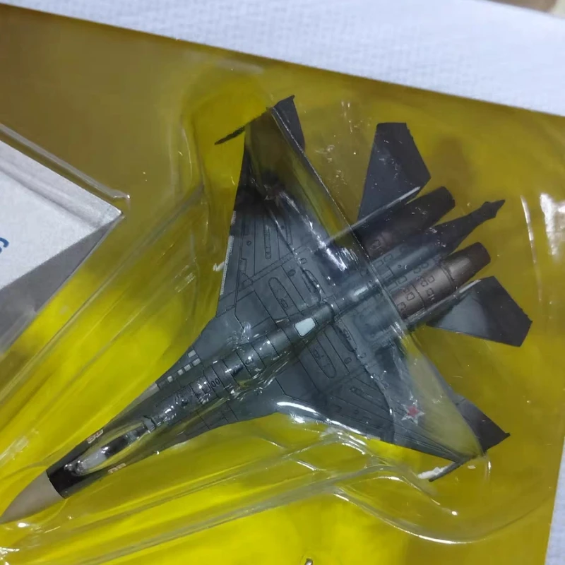 

Модель самолета с дистанционным управлением 1/100 Su-35, военная модель самолета, коллекция моделей самолета из сплава Su-35, имитация истребителя