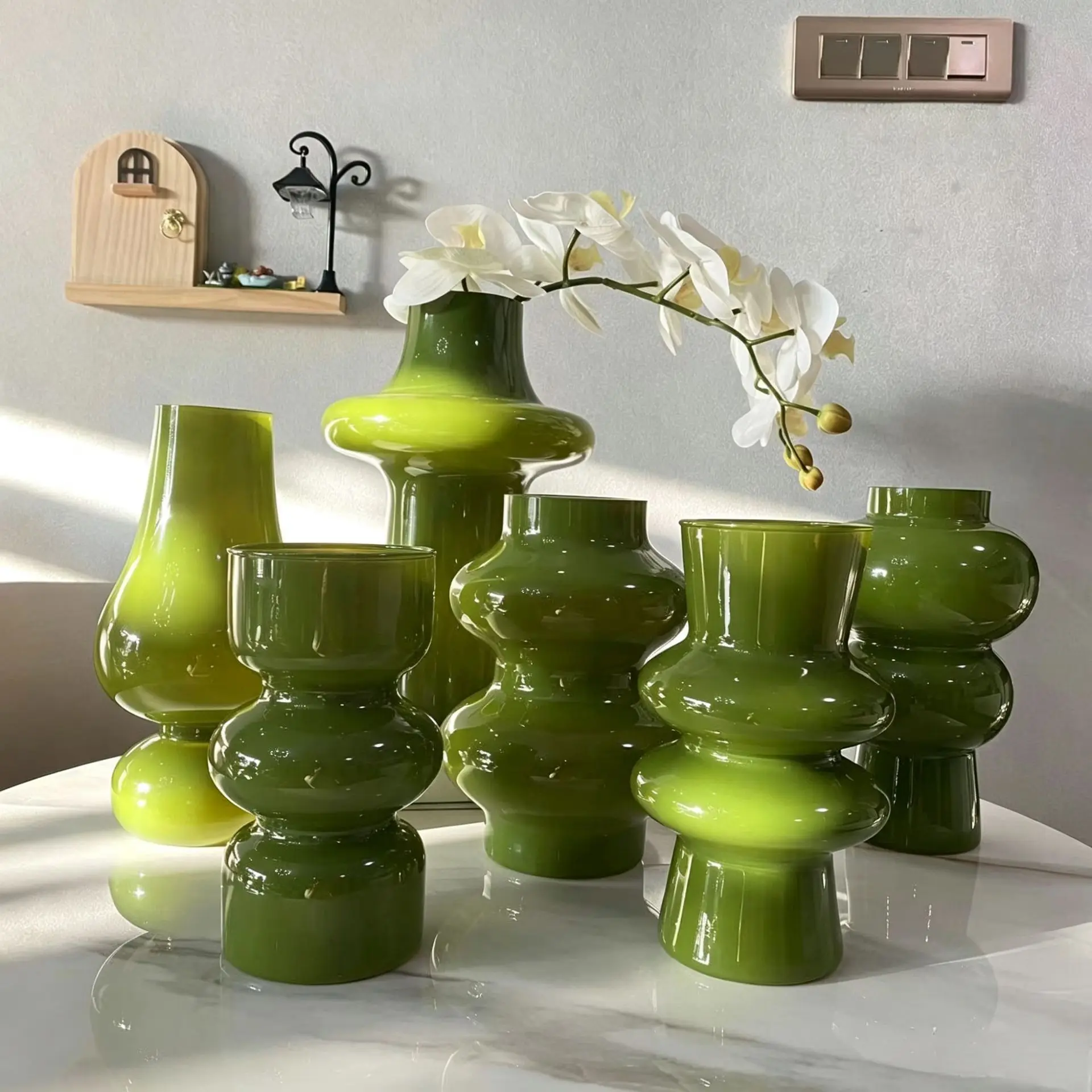 Light Luxury Art Porcelain Green Glass Vase Living Room Coffee Table High-end Water Raising Flower Arrangement Device