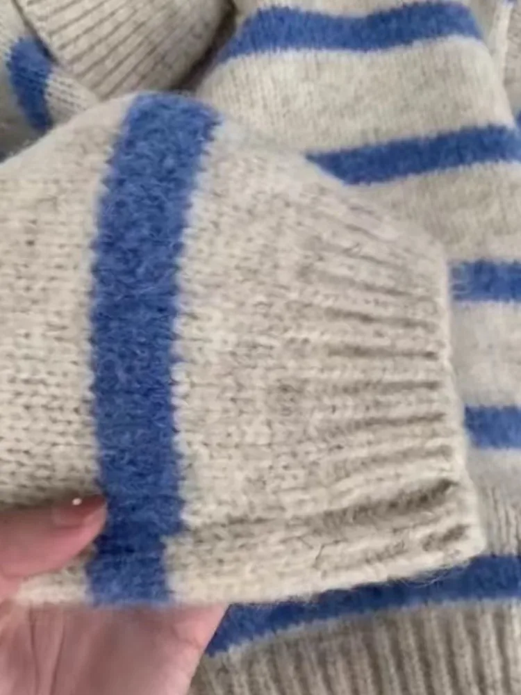 ソフトロングスベニットセーター女性の秋冬怠惰なオーバーヘッドブルーストライプ襟セーター快適なポリエステル繊維