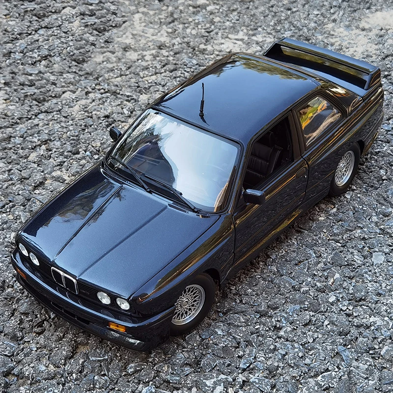 

MINICHIAMPS 1:18 M3 E30 M3 Коллекция моделей автомобилей из антикорректного сплава