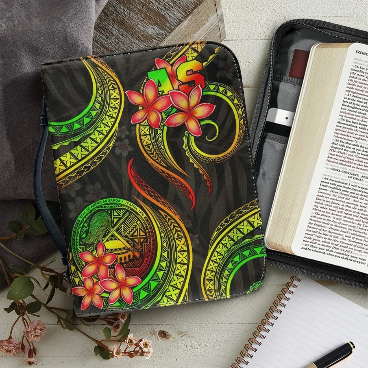 

Polynesian Frangipani Pattern Print Women's Bible Cover Case Leather Zippered Handle Handbags Portable Church Bible Storage Bags