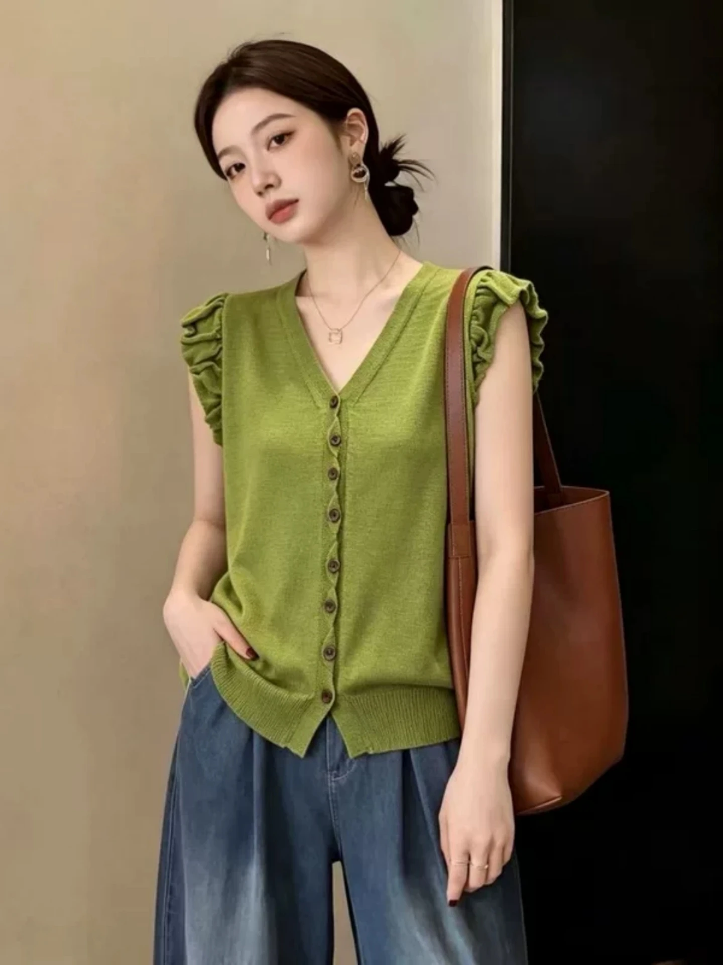 Feifei Ice Silk Knitted Short Sleeve V-Neck Open Cardigan T-Shirt Women's Thin Summer plus Size Slimming Design Short Top