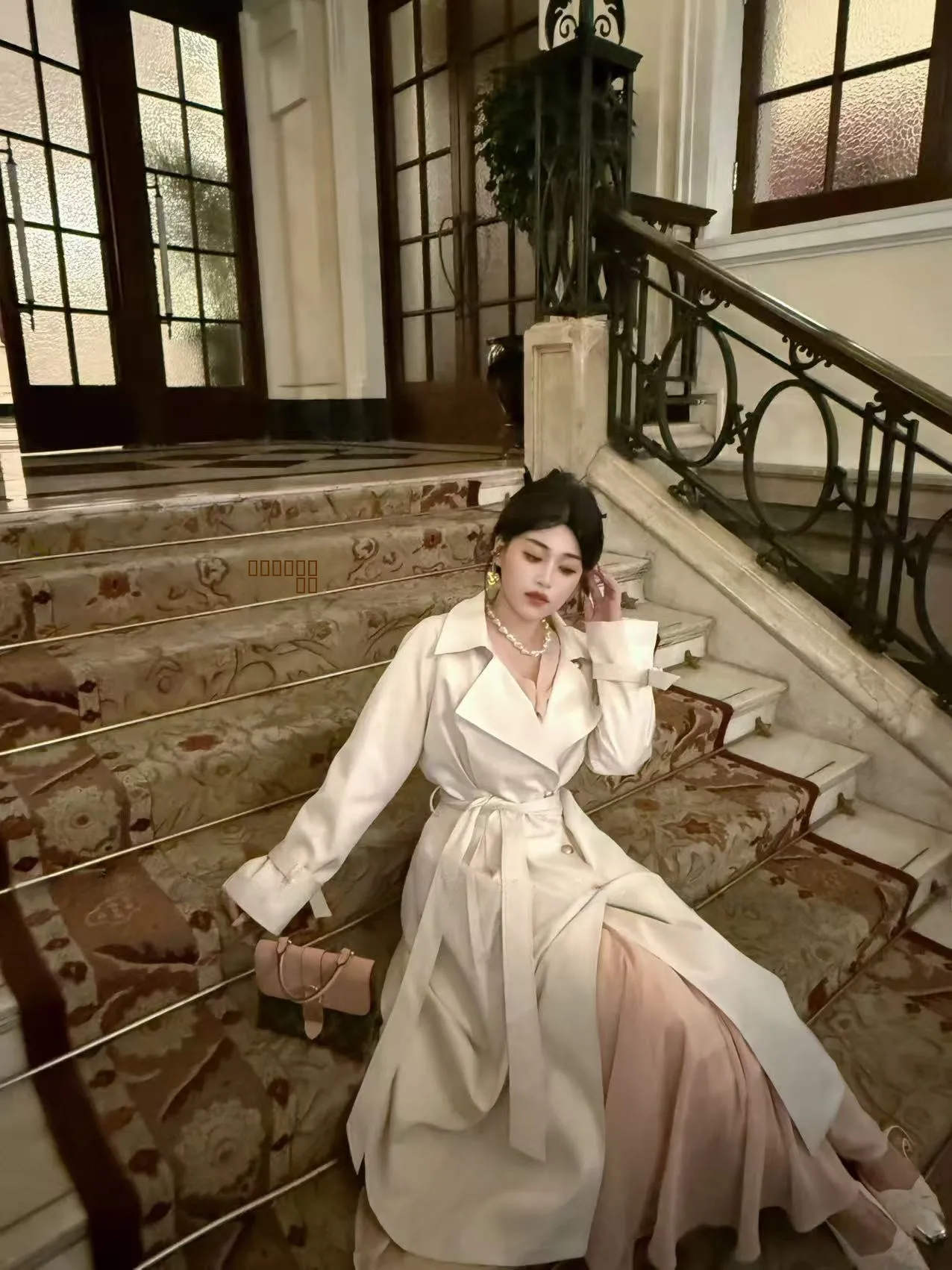 

Пальто Dahou Studio больших размеров: элегантный силуэт, подчеркивающий талию, стройнящий, высококачественный, повседневный, А-силуэт, для женщин