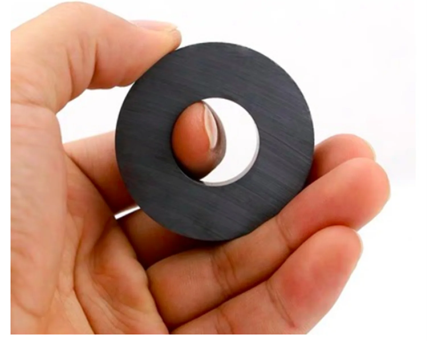 Ferrite Magnet 70x10 mm Hole 32mm Permanent Magnets 70mm x 10mm Black Round Speaker Ceramic Magnetic 70*10 70-32x10mm