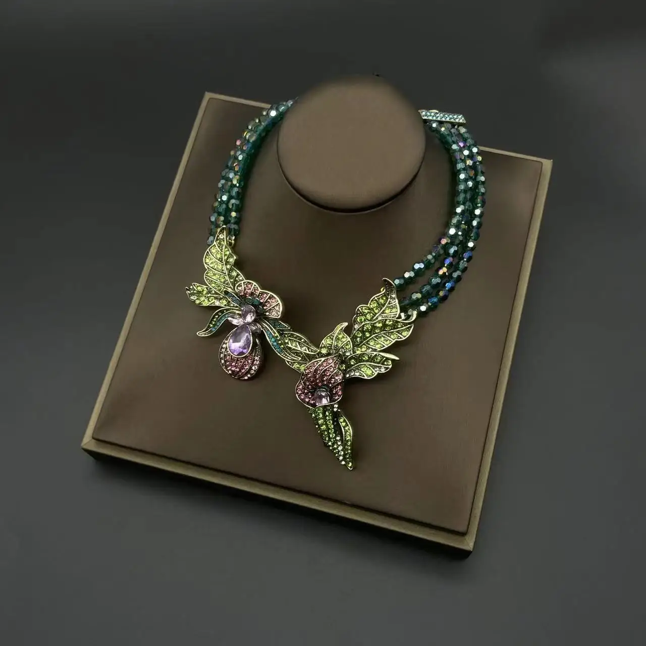 Vintage Jewelry Court Style Luxury Rhinestone Set Necklace for Women