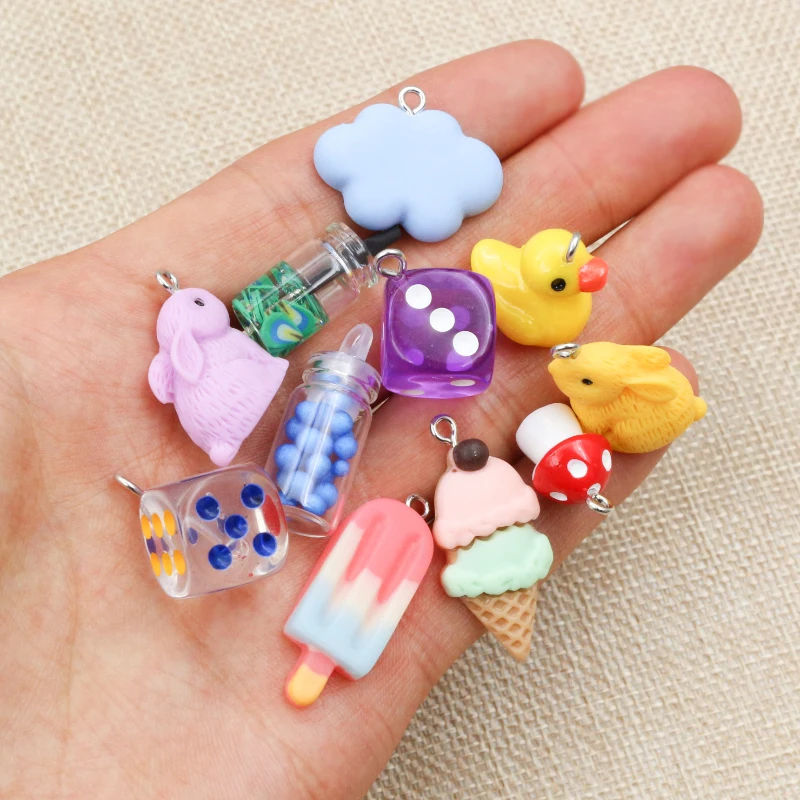 10 Stück Multi-Styles Mix Obst Tiere Würfel Wolke Harz Ohrring Charms Diy Erkenntnisse Schlüsselanhänger Armbänder handgemachte Charms