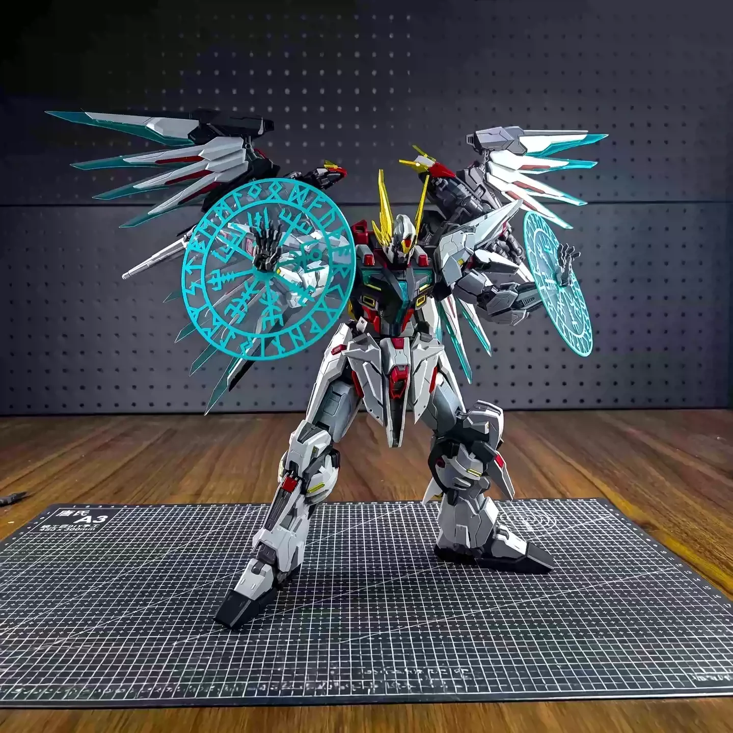 

In Stock CANG-TOYS War of Gods ODIN 1/100 Assembly Model With Die-cast Alloy Skeleton Collectible Mecha Gift