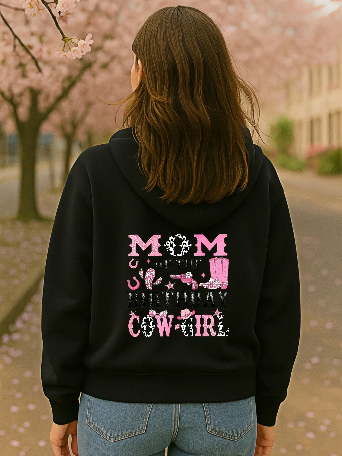 Damen-Kapuzenpullover, Cowgirl-Buchstabendruck „Mom of the Birthday“, lässiges ästhetisches Design, Fleece-Stoff, lässige Alltagskleidung für Frauen