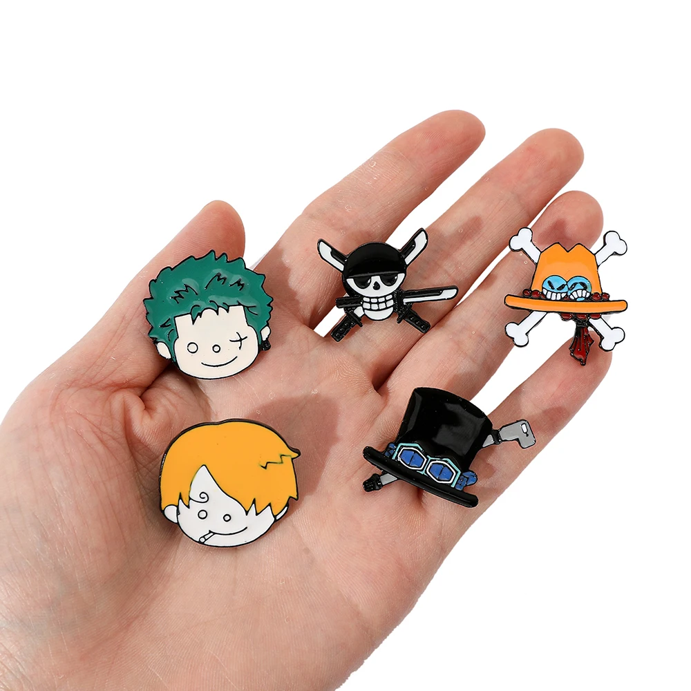 5 Pcs Anime Monkey D. Luffy Brooch Set Fashionable Roronoa Zoro Enamel Lapel Badge Creative Portgas D. Ace Clothing Accessories