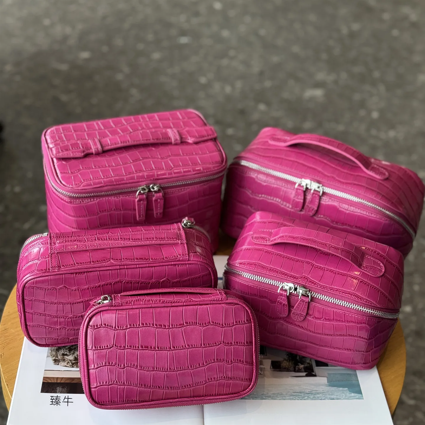 Crocodile Pattern Cowhide Cosmetic Bag Rose Red Light Luxury Genuine Leather Women Travel Portable Toiletry Storageanity Case