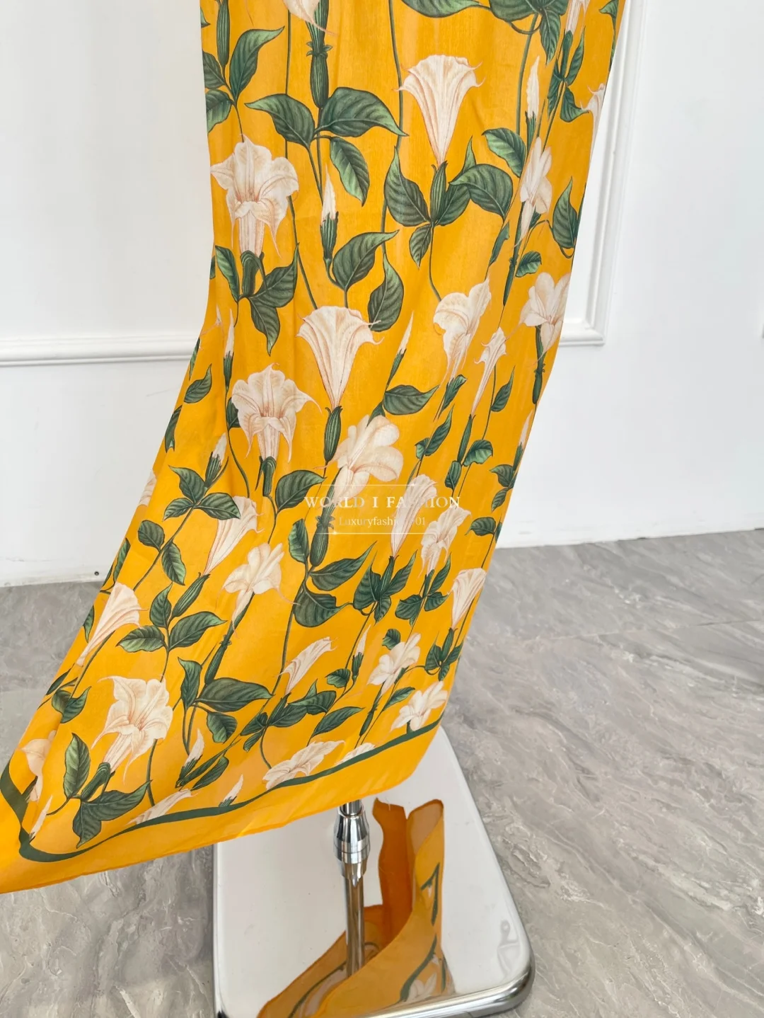 

2025 New Beautiful Orange Floral Print Wrap Up Midi Skirt