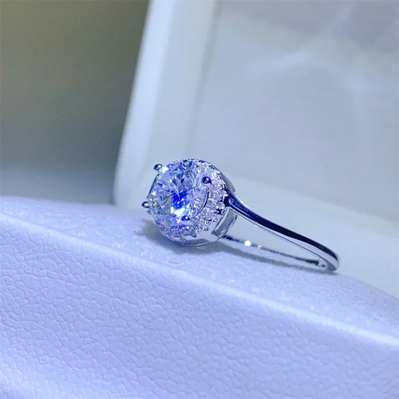 แหวนเพชรมอยส์ซอไนต์1CT ชุบเงินสเตอร์ลิง925พร้อมแหวนทองขาว18K ได้รับการรับรอง GRA สำหรับผู้หญิงเครื่องประดับชั้นดี