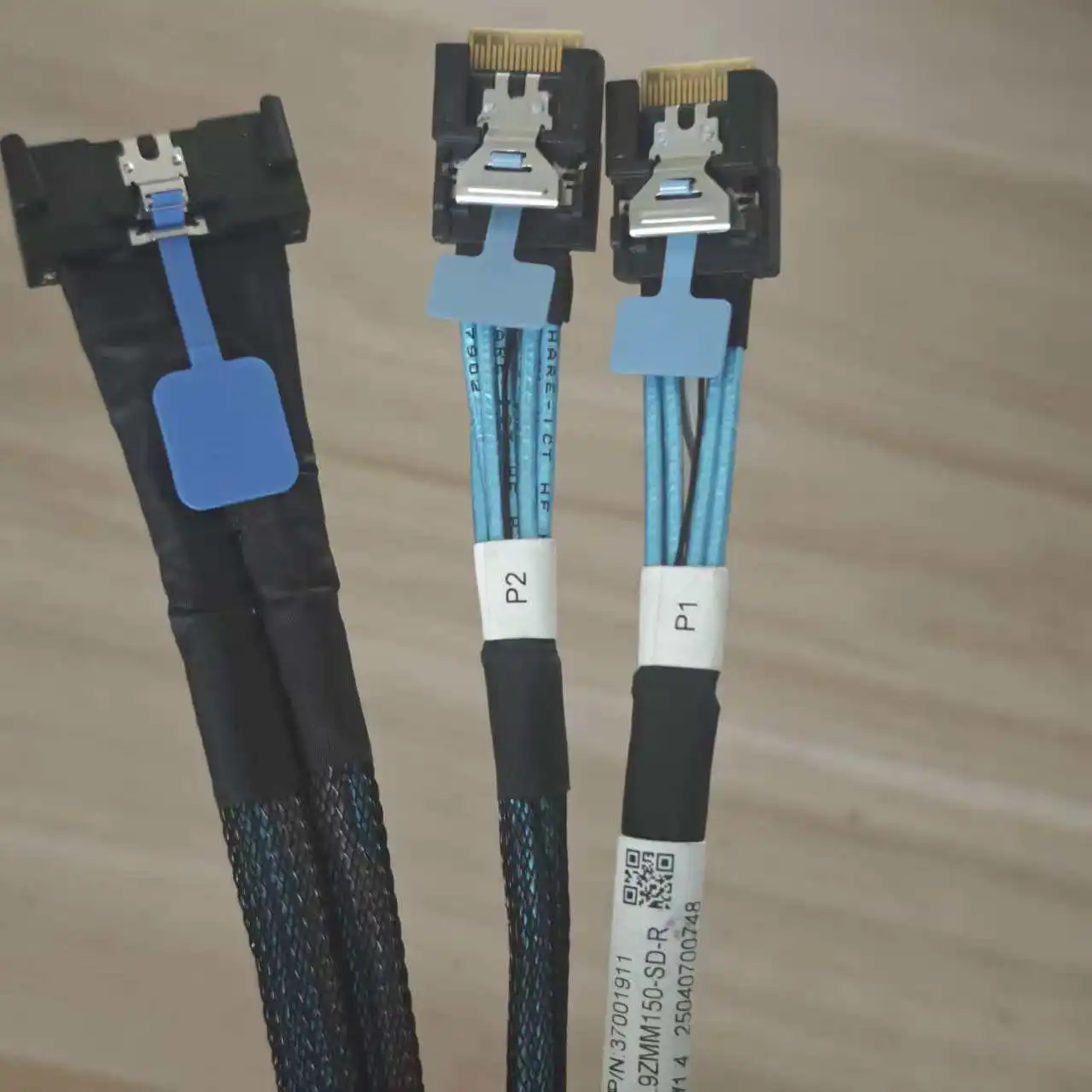 cable-de-donnees-pour-dawning-mcio-8x-vers-slim-sas40-one-minute-two-sff-8654-4-i-37001911