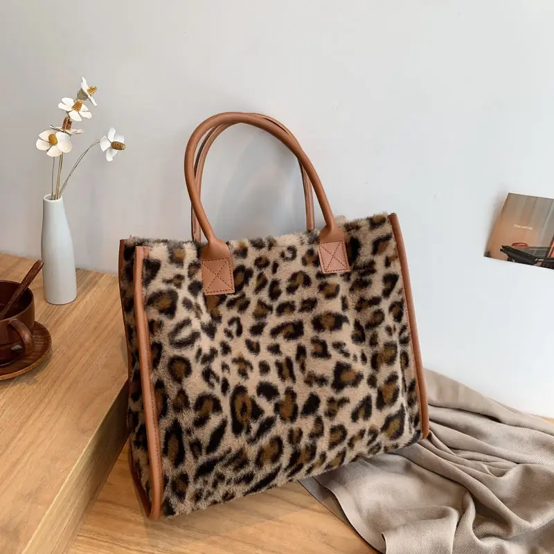 

Women Soft Plush Hand Bag New Winter Leopard Cow Print Tote Bags Female Pu Leather Underarm Bags Furry Fluffy Shoulder Bag