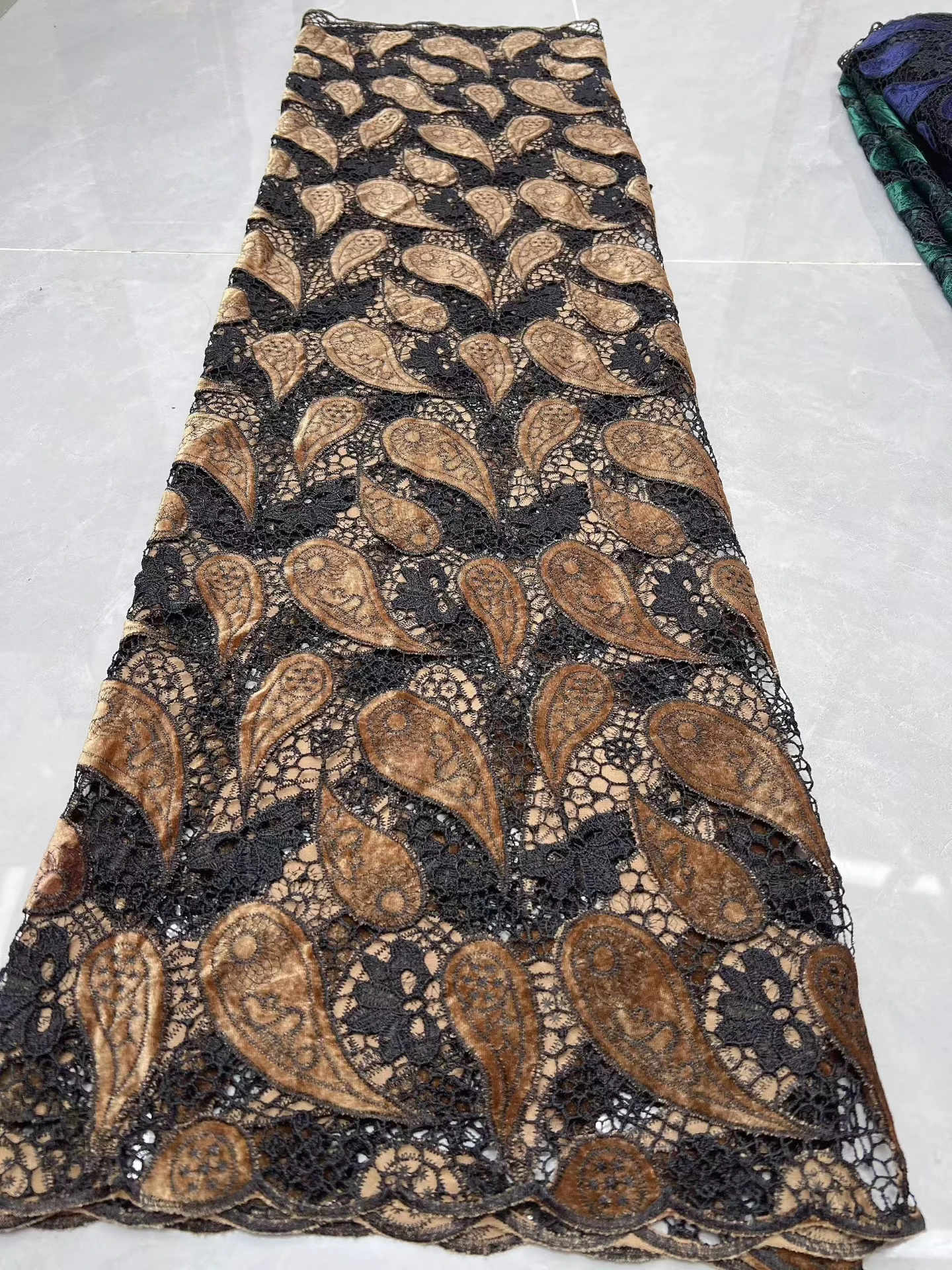 Cashew Flowers Velvet Fabric 100% Polyester Breathable Shrink-Resistant for Home Textiles & Wedding Dresses Skirt Sewing Yards