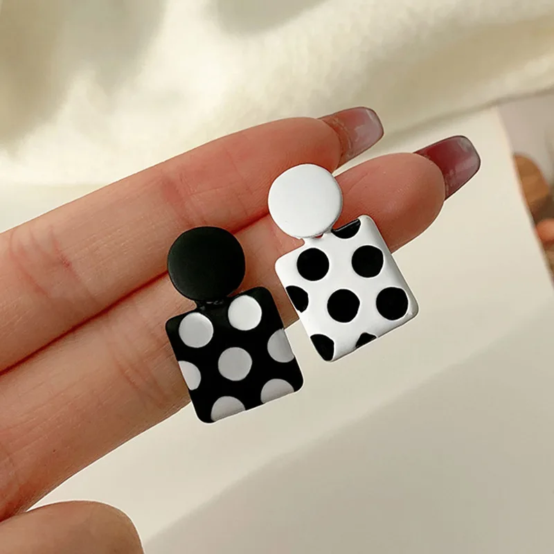 Korean Trendy Geometric Square Black White Polka Dot Drop Earrings Unique Design Asymmetric Enamel Ear Jewelry New Year Gift