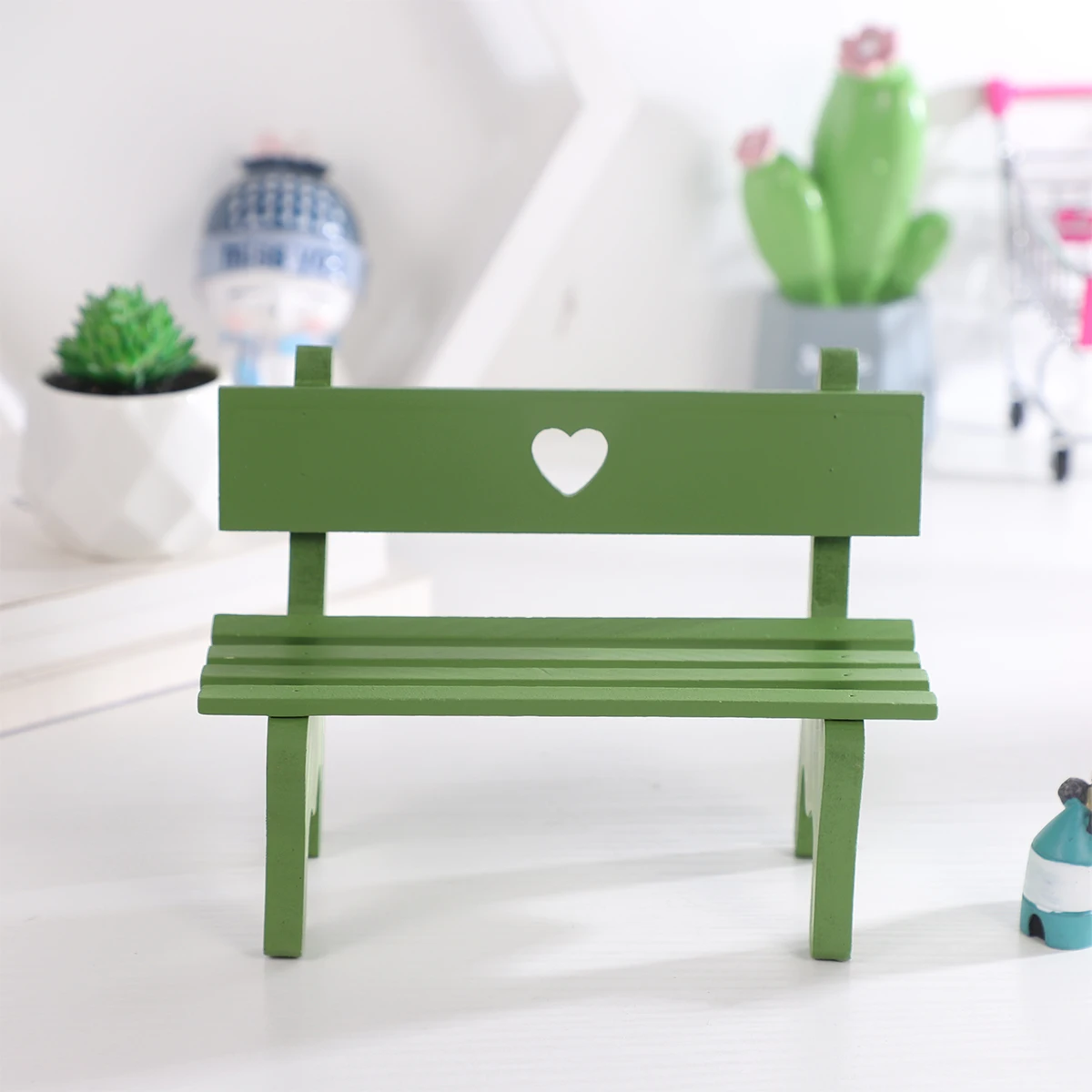 

Miniature Wooden Bench Decorative Garden Accessories High Quality Dollhouse Furniture Toys Tiny Chair OrnamentFurniture