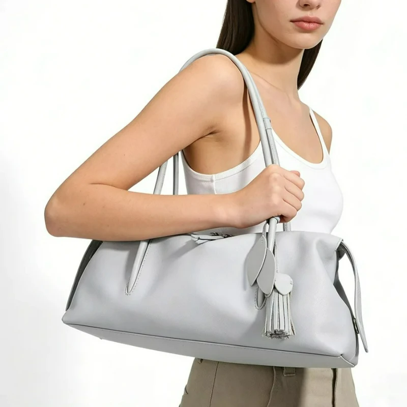 New Women's Casual Large Capacity Shoulder Bag Made of High-quality Leather Versatile Commuter Single-shoulder Bag Under The Arm