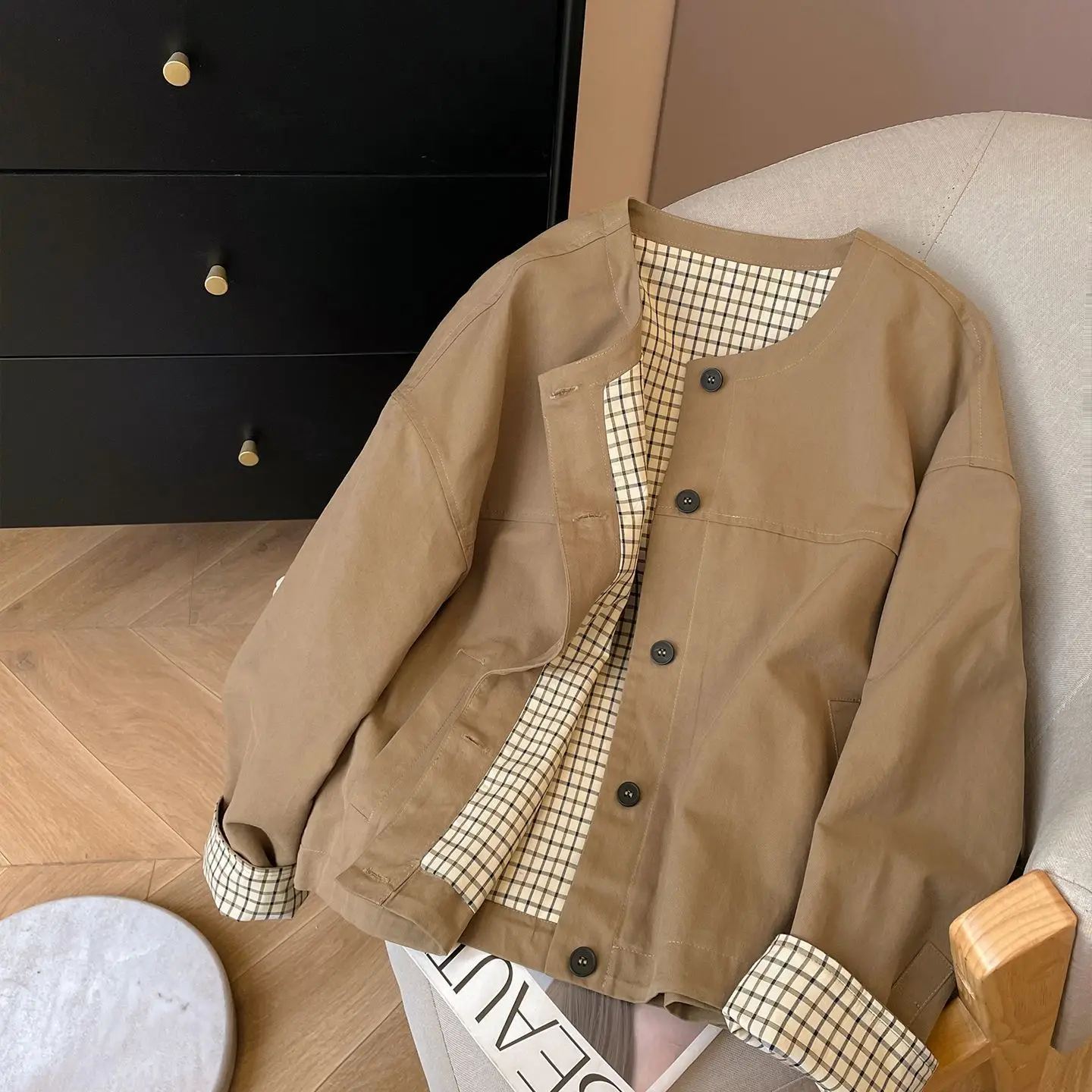 Crew Neck Tooling Jacket Women's New Spring 2026 Casual Versatile Temperament High-Quality Foreign Short Coats