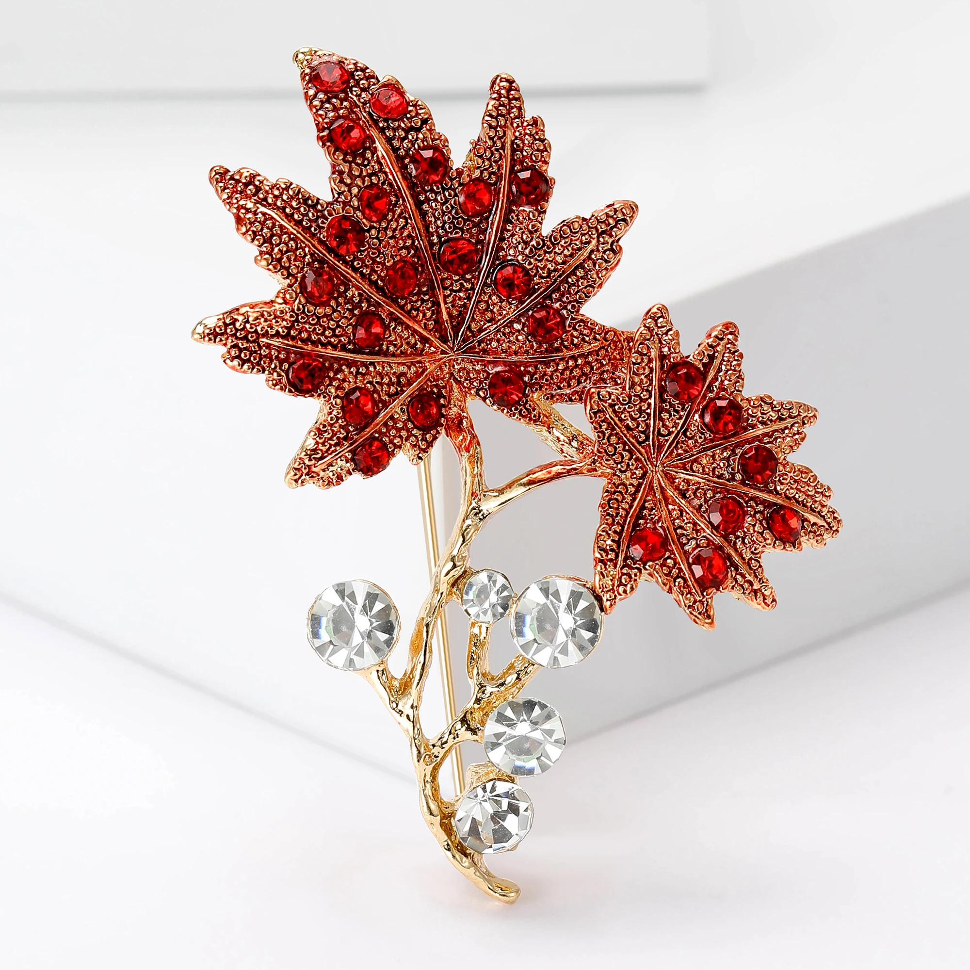 

Sparkling Rhinestone Maple Leaf Brooches for Women Unisex Botanical Pins 2-color Available Office Party Gifts Accessories