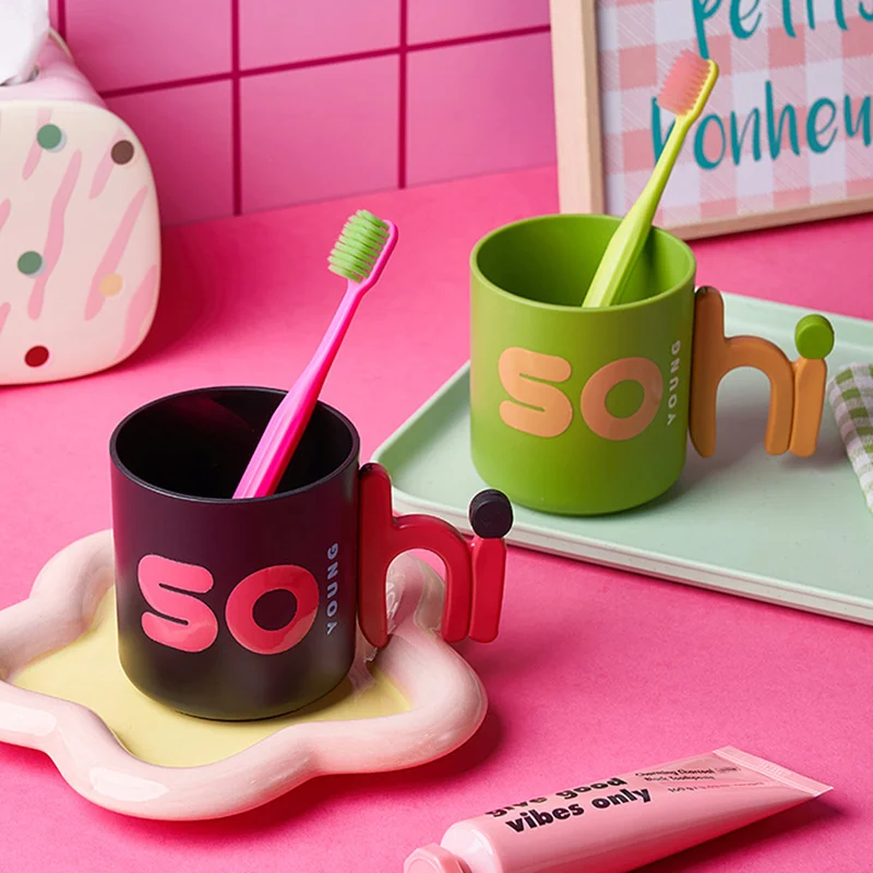 Mouthwash cup, modern and simple household couple wash cup, creative and cute student dormitory letter pattern