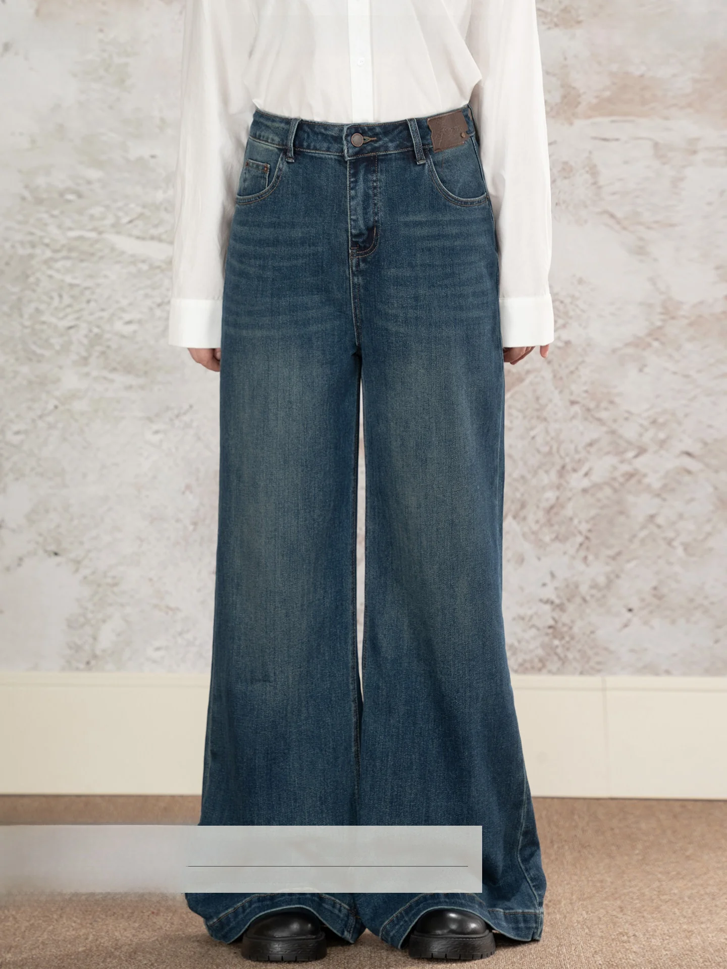 

Джинсы-клеш Heynew в стиле ретро (Гонконг), больших размеров, женские, из денима, скрывающие недостатки фигуры, стройнящие, длинные брюки, осенняя новинка