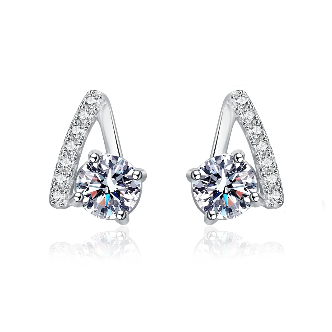 

S925 sterling silver moissanite stud earrings for women to V-shaped, simple temperament, personality, versatile, small fashion a