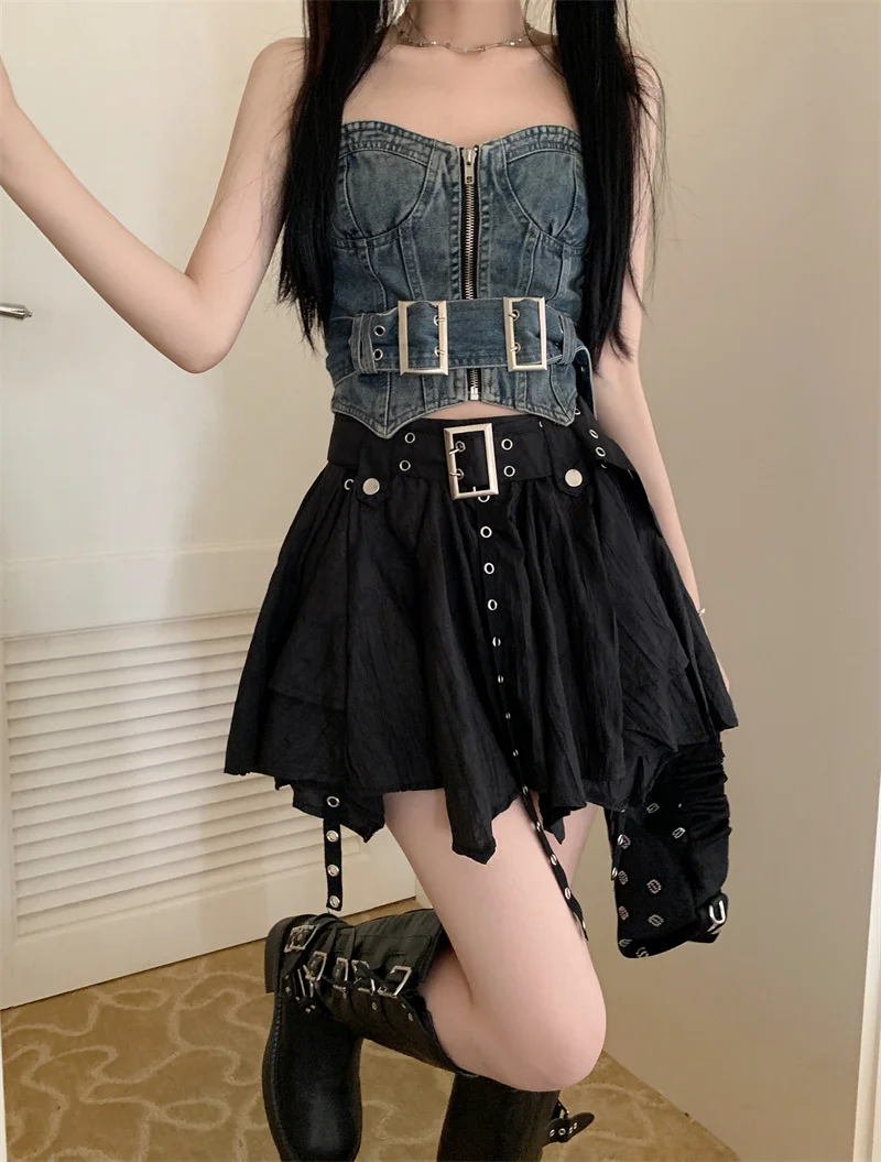 

Retro Black Asymmetrical A-Line Skirt for Women High Waist Bell Bottoms Grommet Detailing Dirt Style Half Body Skirts