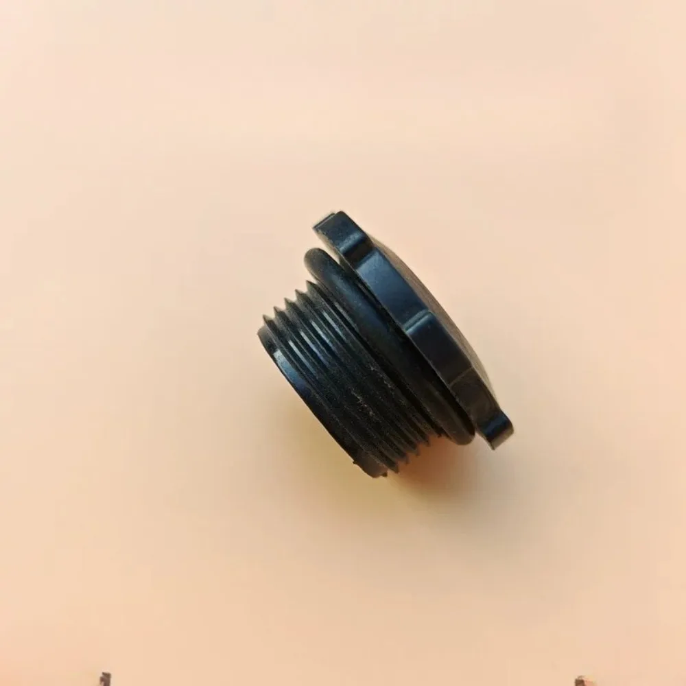 

For Dongfanghong 404 504 704 Agricultural Tractor Accessories 30 Mm Threaded Cap Diesel Engine Oil Filler