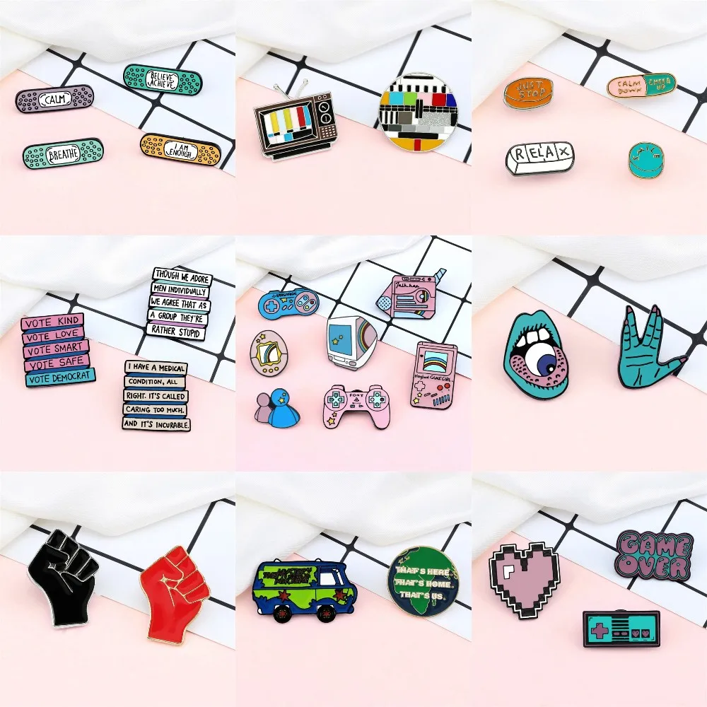 2-7pcs/set Food Animal Game Machine Brooches Fist Pizza Car Letter Enamel Pins Cartoon Cute Punk Horror Jewelry Bag Denim Badges