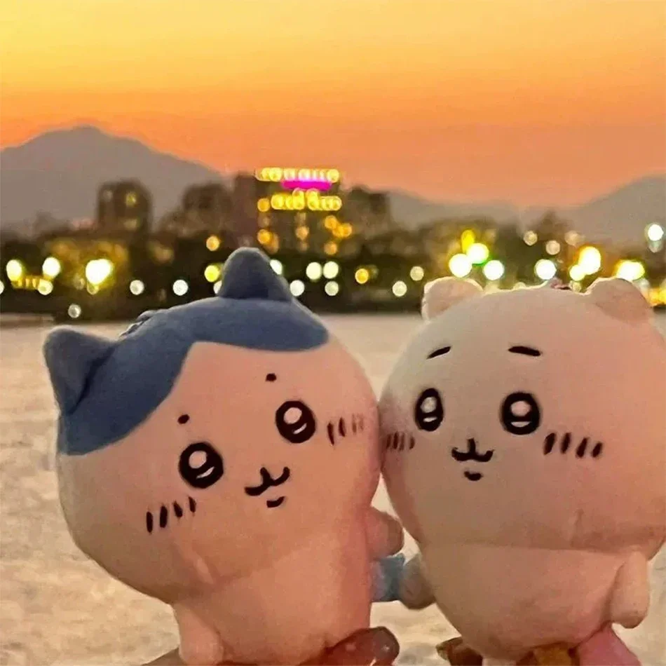 Anime Figures Chiikawa Cartoon Cute Plush Keychain Figures Hachiware Usachi Small Feet Pendant Self Deprecating Bear Doll Gift
