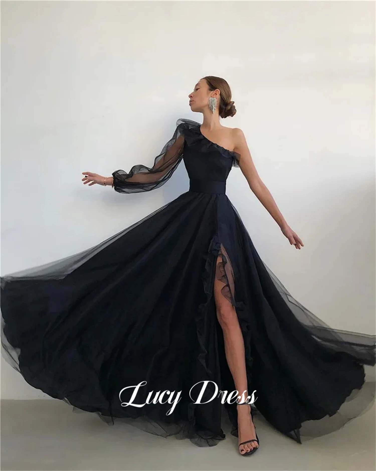 

Lucy One Shoulder Sleeve Slit Mesh Graduation Gown Line A Bridesmaid Dress Luxurious Turkish Evening Gowns Formal Dresses