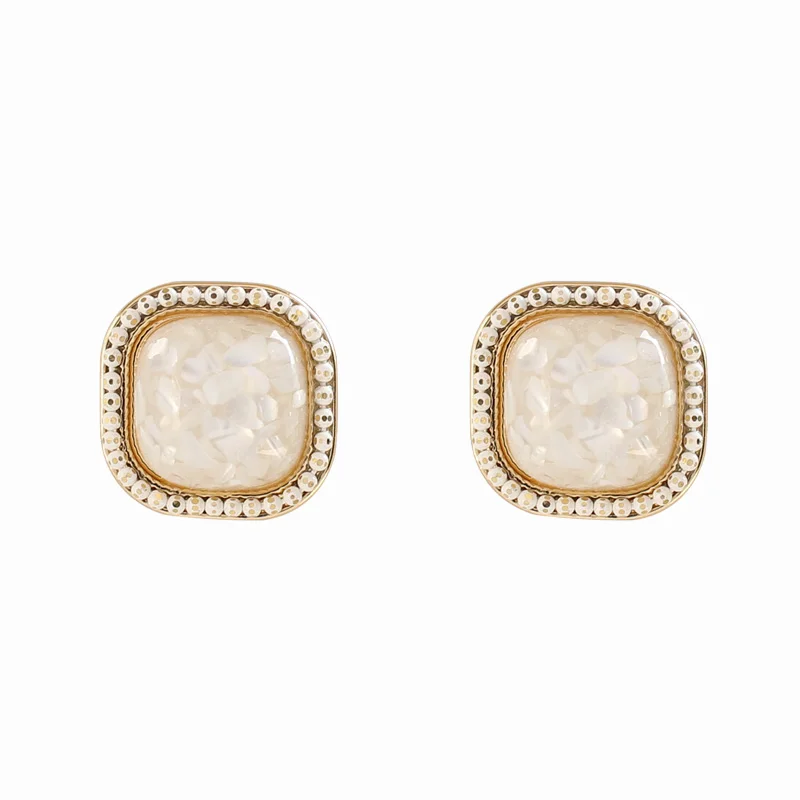 

Геометрические квадратные серьги с фрагментами ракушек белого сахара, серьги в стиле ретро, серьги.