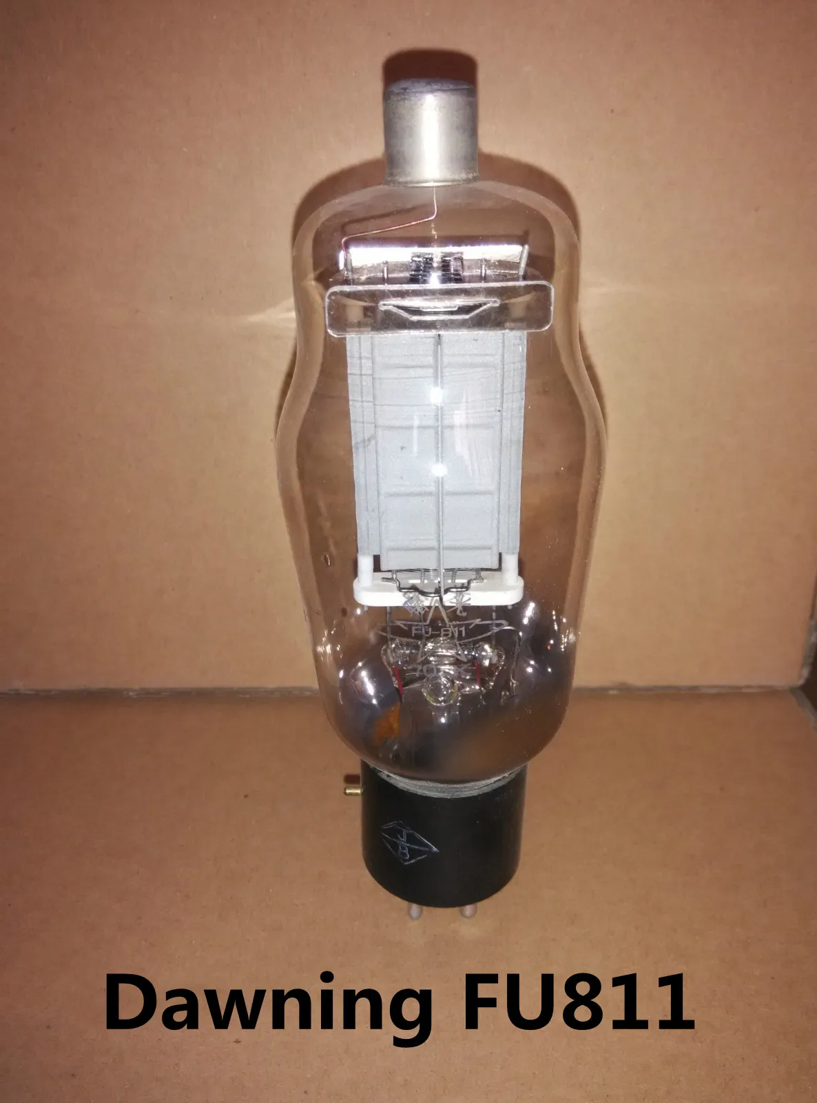 

New dawn FU-811 electronic tube J-class on behalf of the Soviet Union 811 FU811 medical equipment bile machine amplifier