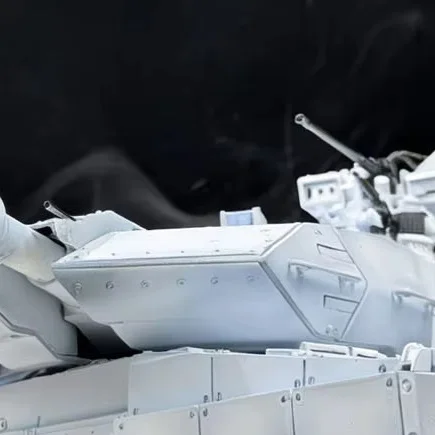 

3889 TOUCAN 1/16 German Leopard2A6 Metal Radio Control Tank Turret 360 Rotation Barrel Recoil Elevation Smoke Unit RC Panzer Toy