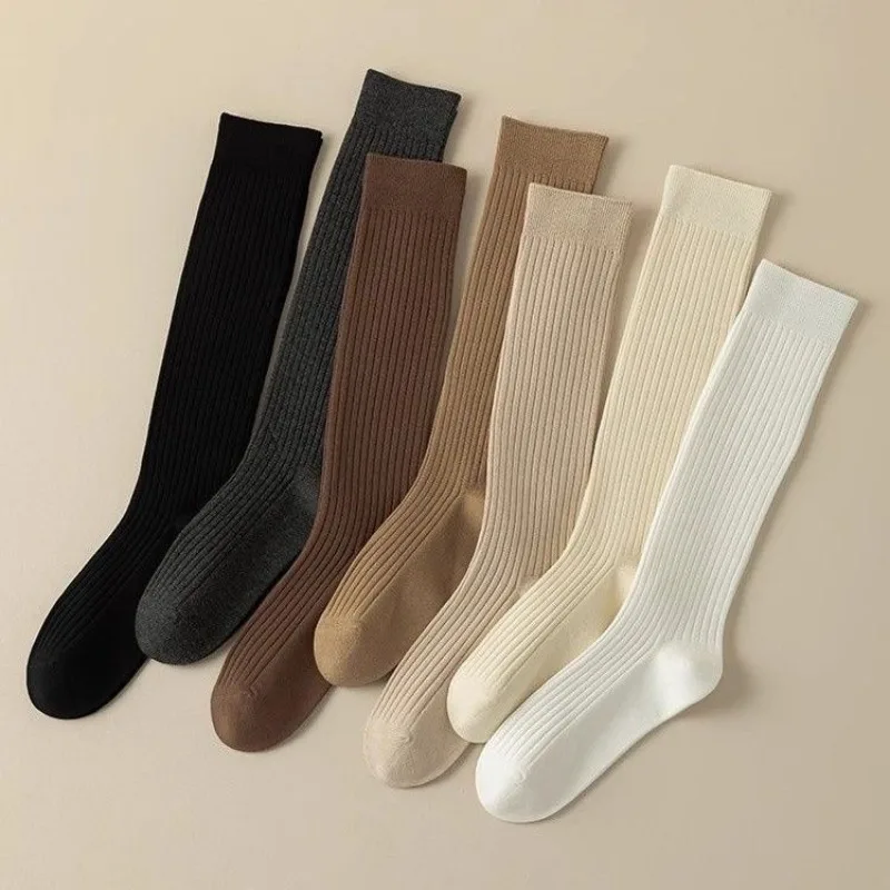 5 Paar lässige, bequeme, warme Winter-Hohe Socken, modische, vielseitige Wadensocken, einfache, einfarbige lange Damensocken