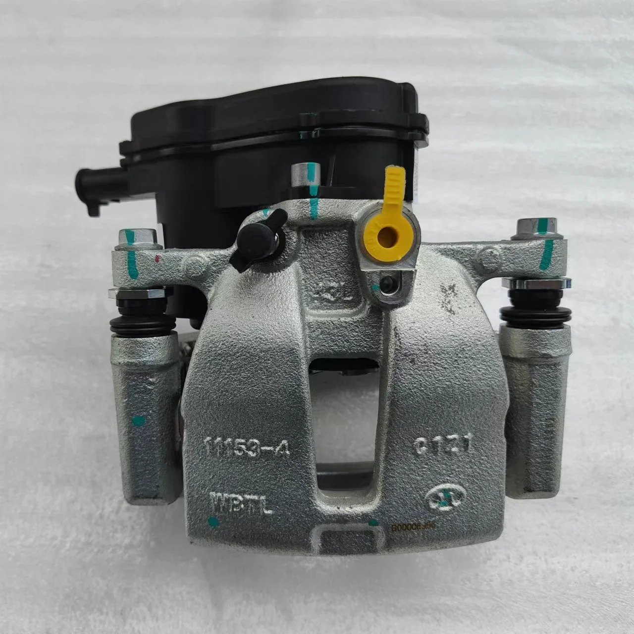 

B00006967 High quality wholesale price auto parts, applicable to BJ40 PLUS electronic brake calipers of BAIC off-road vehicles