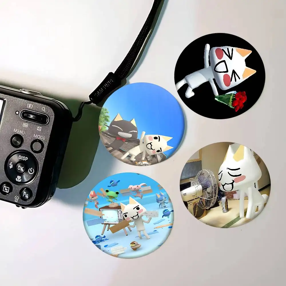 Inoue Toro دبابيس جديدة دبوس زر ناعم مضحك سخيف Gnarpy على لوح التزلج ميمي شارة ألعاب جمع الهدايا S