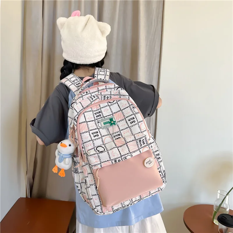 Niedlichen Graffiti Checker Rucksack für Frauen neue College-Student Schult asche Freizeit Nylon große Kapazität Rucksack