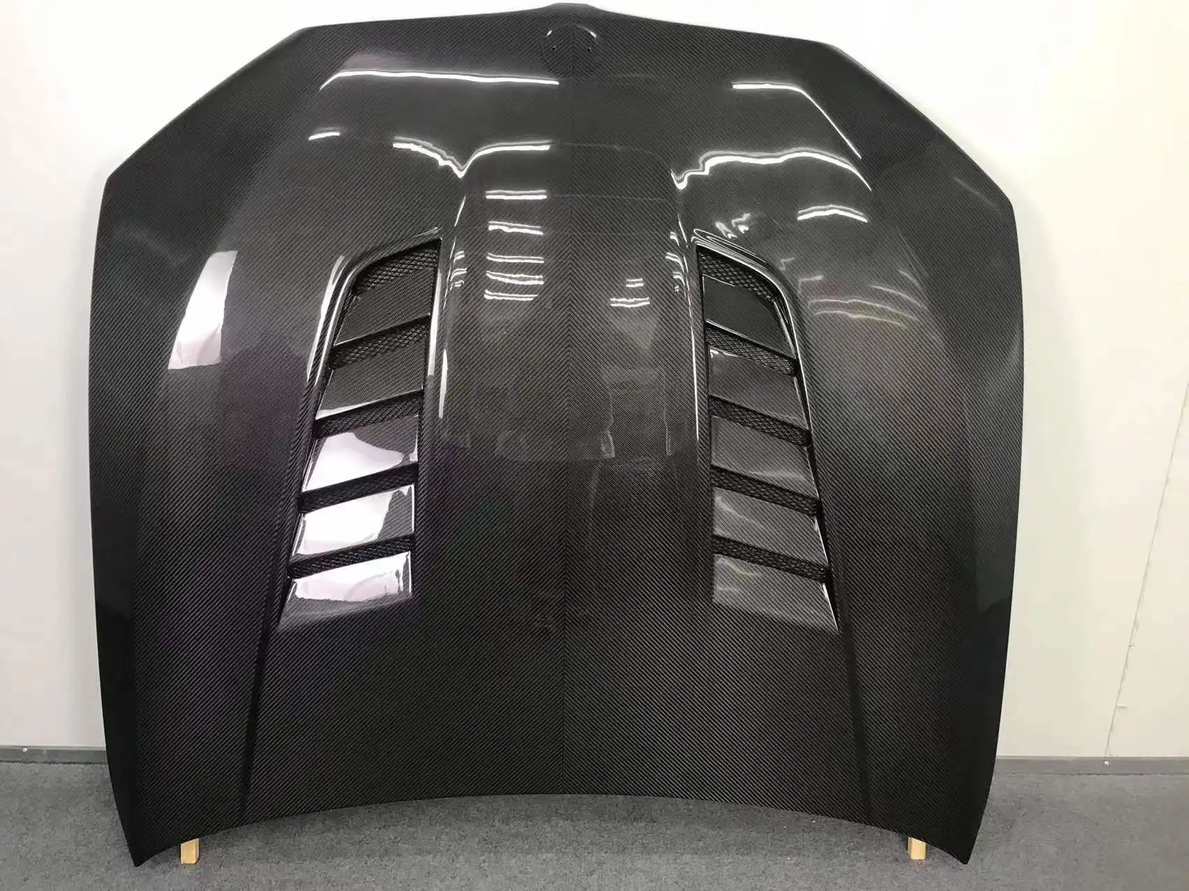 High Quality Dry Carbon Fiber  Engine Hood Cover Bonnet For 5 Series G30 F90 M5 Perfect Fitment