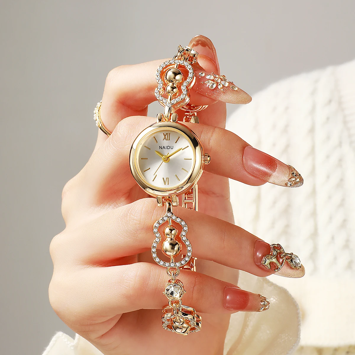 Women's Round Dial Bracelet Watch Rhinestone Floral Butterfly Links Elegant Jewelry Dress Wristwatch Gift